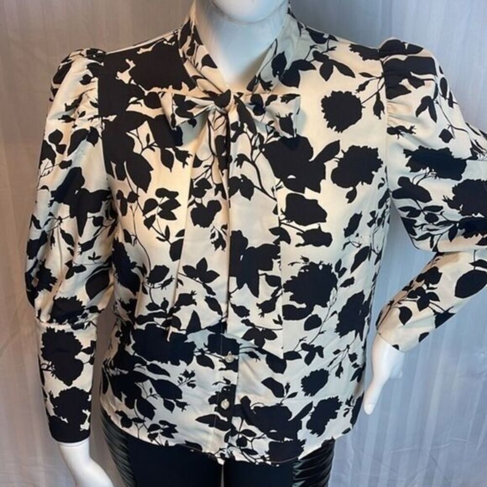 Who What Wear Floral Tie Neck Blouse Size L Puff Sleeve‎ White and Black
